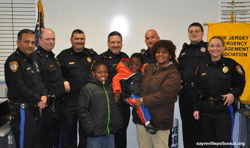 Auxiliary Police giving back - 2013